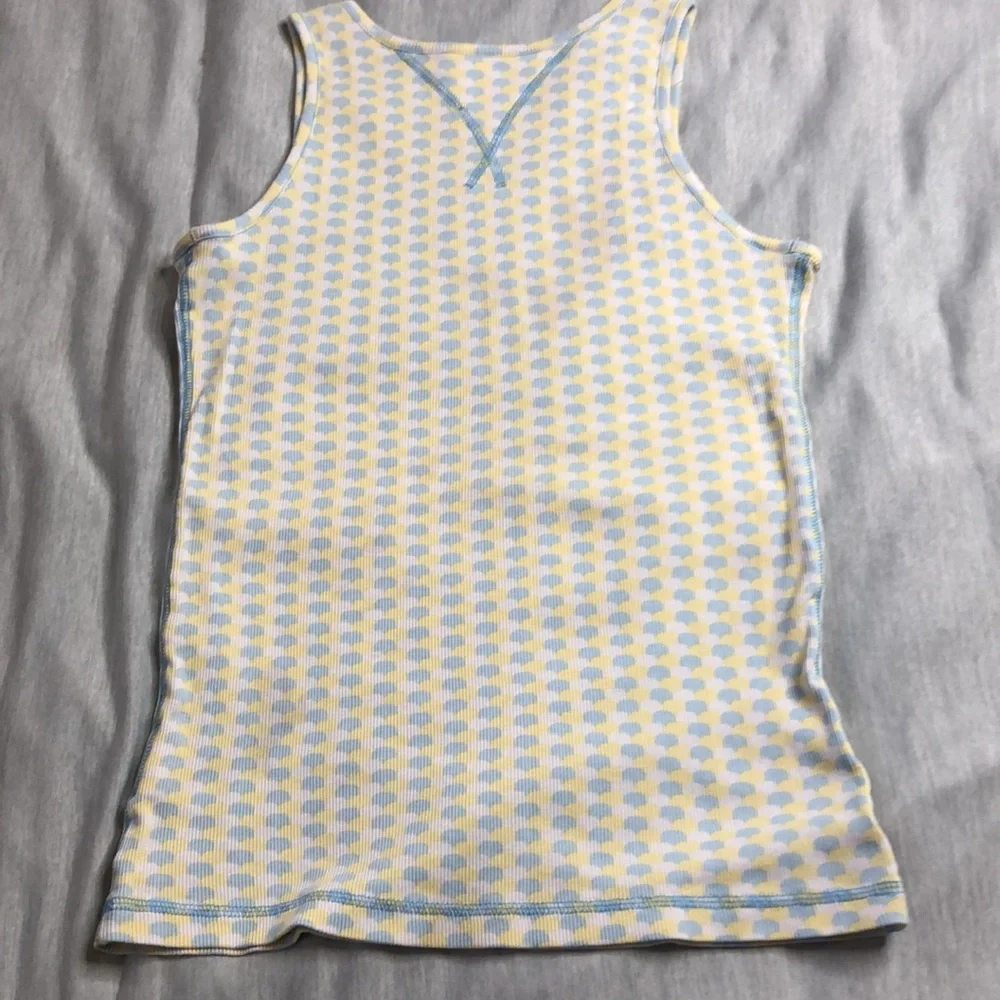 Nike Tank size Large